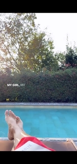 Federica Fontana feet photo thumbnail