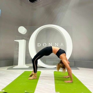 Federica Fontana feet photo thumbnail