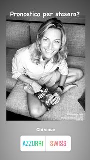 Federica Fontana feet photo thumbnail