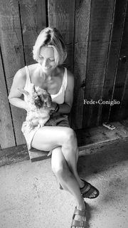 Federica Fontana feet photo thumbnail
