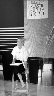 Federica Fontana feet photo thumbnail