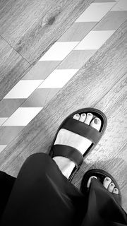 Federica Fontana feet photo thumbnail
