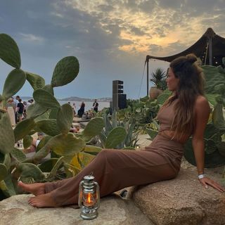 Federica Masolin feet photo thumbnail