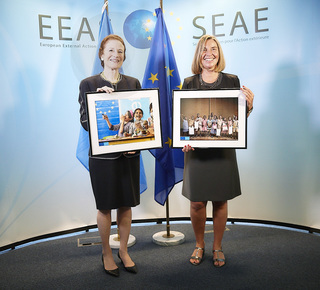 Federica Mogherini feet photo 1