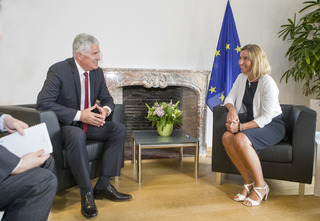 Federica Mogherini feet photo 13