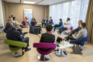 Federica Mogherini feet photo 11