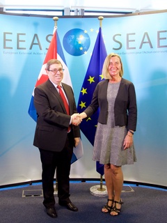 Federica Mogherini feet photo 10