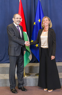 Federica Mogherini feet photo 3