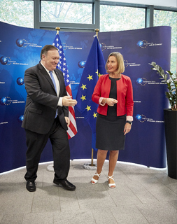Federica Mogherini feet photo 2