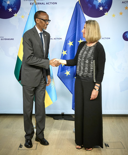 Federica Mogherini feet photo 20