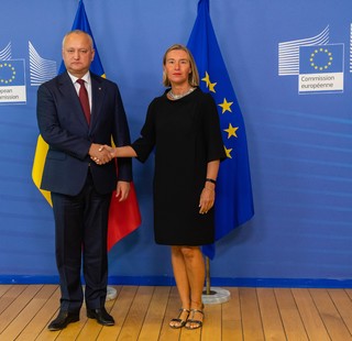 Federica Mogherini feet photo 3
