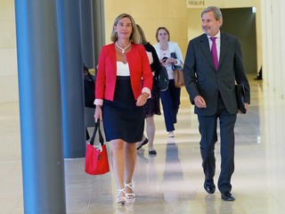 Federica Mogherini feet photo 18