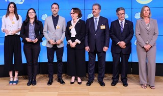 Federica Mogherini feet photo 11