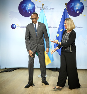 Federica Mogherini feet photo 20