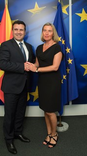 Federica Mogherini feet photo 9
