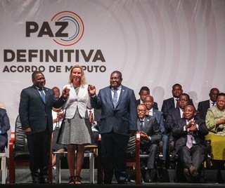 Federica Mogherini feet photo 6
