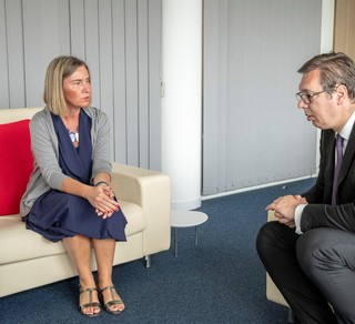 Federica Mogherini feet photo 14