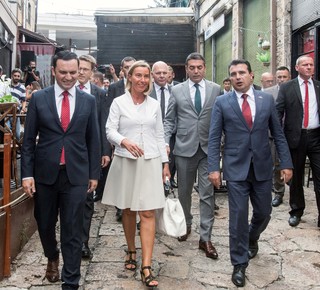 Federica Mogherini feet photo 11