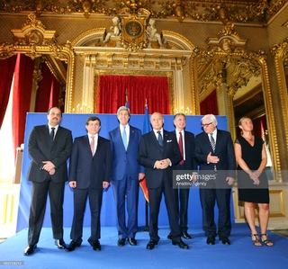 Federica Mogherini feet photo 15