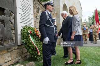 Federica Mogherini feet photo 11
