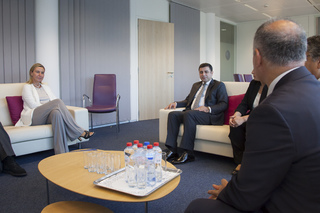 Federica Mogherini feet photo 5