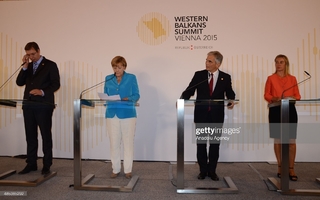 Federica Mogherini feet photo 2