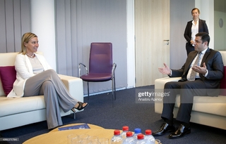 Federica Mogherini feet photo 1