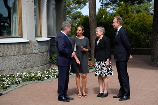 Federica Mogherini feet photo 14