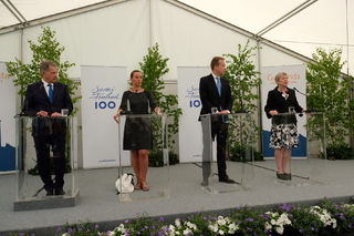 Federica Mogherini feet photo 13