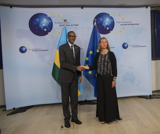 Federica Mogherini feet photo 10