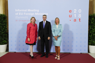 Federica Mogherini feet photo 5