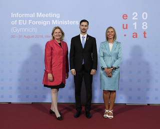 Federica Mogherini feet photo 12