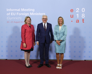 Federica Mogherini feet photo 11