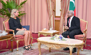 Federica Mogherini feet photo 6