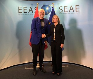 Federica Mogherini feet photo 4