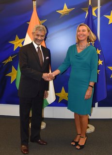 Federica Mogherini feet photo 13