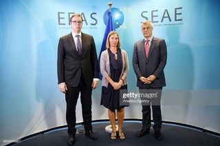 Federica Mogherini feet photo 4
