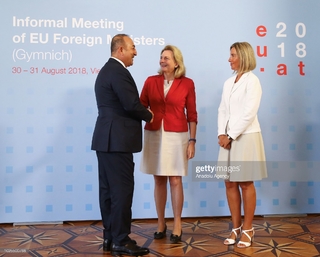 Federica Mogherini feet photo 8