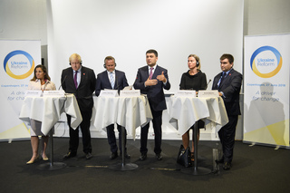 Federica Mogherini feet photo 19