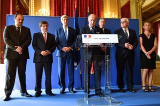 Federica Mogherini feet photo 15