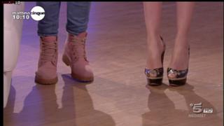 Federica Panicucci feet photo thumbnail