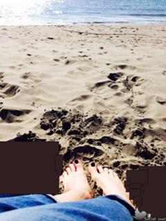 Federica Panicucci feet photo thumbnail