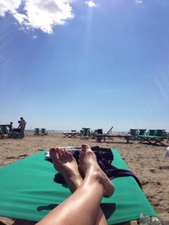 Federica Panicucci feet photo thumbnail