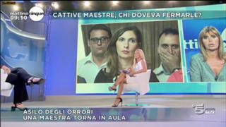 Federica Panicucci feet photo thumbnail