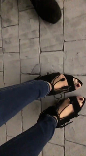 Federica Panicucci feet photo thumbnail