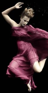 Federica Pellegrini feet photo thumbnail