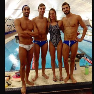 Federica Pellegrini feet photo thumbnail