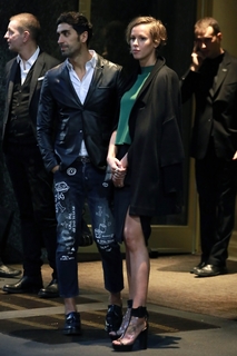 Federica Pellegrini feet photo thumbnail