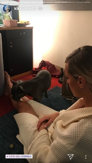 Federica Pellegrini feet photo thumbnail