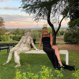 Federica Pellegrini feet photo thumbnail